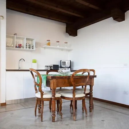 La Limonaia-charme & Lake View Villa